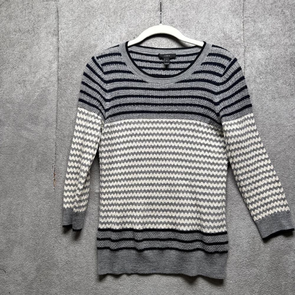J Crew 100% Merino wool Women's Sweater Medium Pullover Gray Striped Preppy